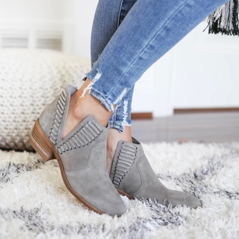 Vince Camuto Gray Stone Suede Pevista Slit Lace Ankle Heeled Bootie Size 5.5
